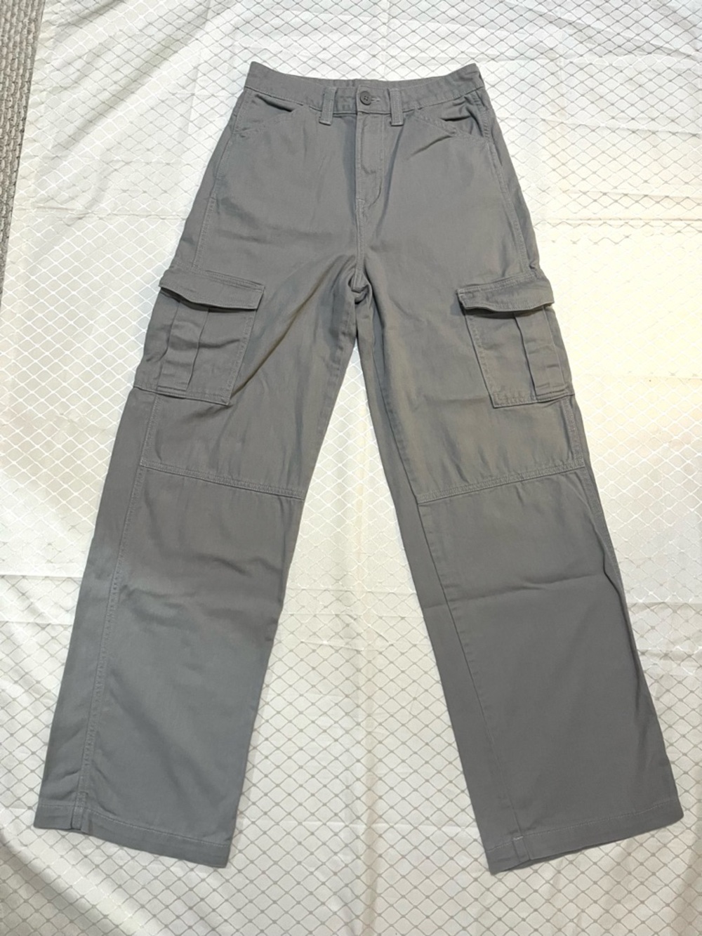 🆓 FREE: $20+ purchase | Grey Straight Leg Cargo Utility Cotton Pants H&M Divided